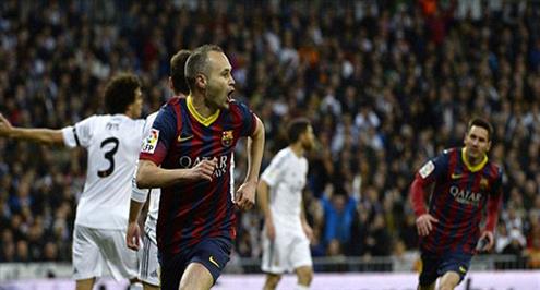 إنييستا يكشف عن أهم أهداف برشلونة فى الموسم المقبل